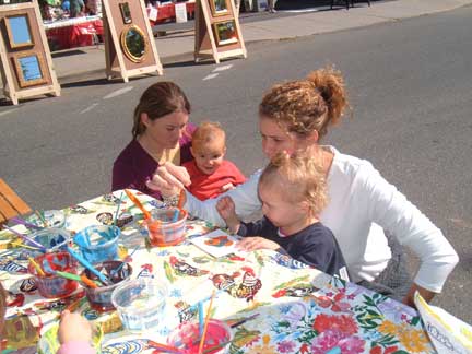 More children painting.